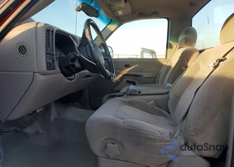 2000 Chevrolet Silverado C1500 из США, поврежденный, VIN 1GCEC14T5YE105476